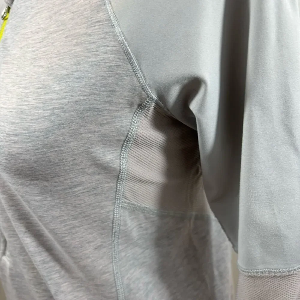 Ladies Lululemon Clip In Long Sleeve Top Grey and Purple Size‎ Medium